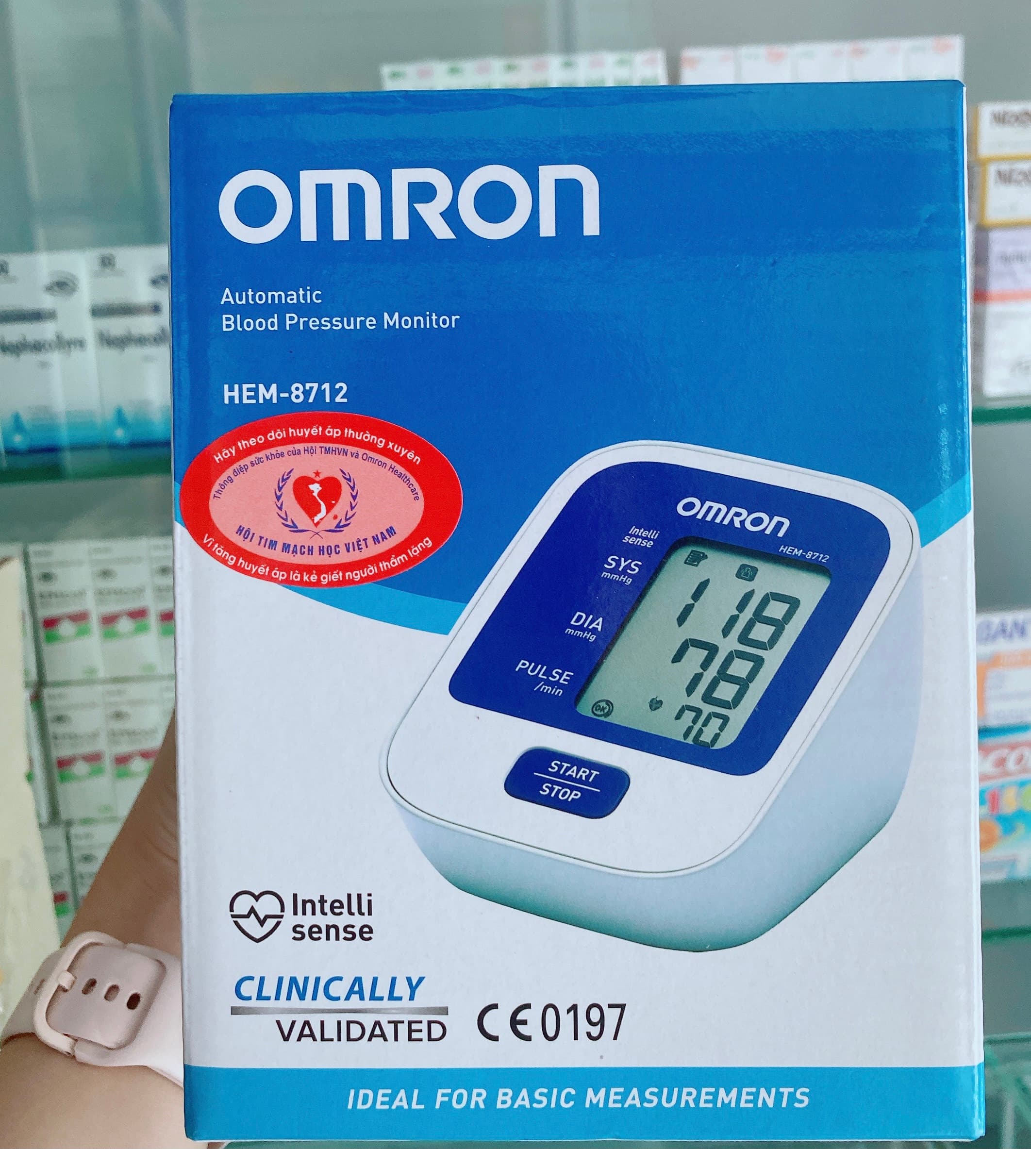 Máy đo huyết áp tự động Omron HEM-8712